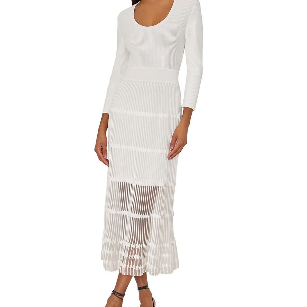 Beautiful dress bought it for 350 at Bloomingdale’s